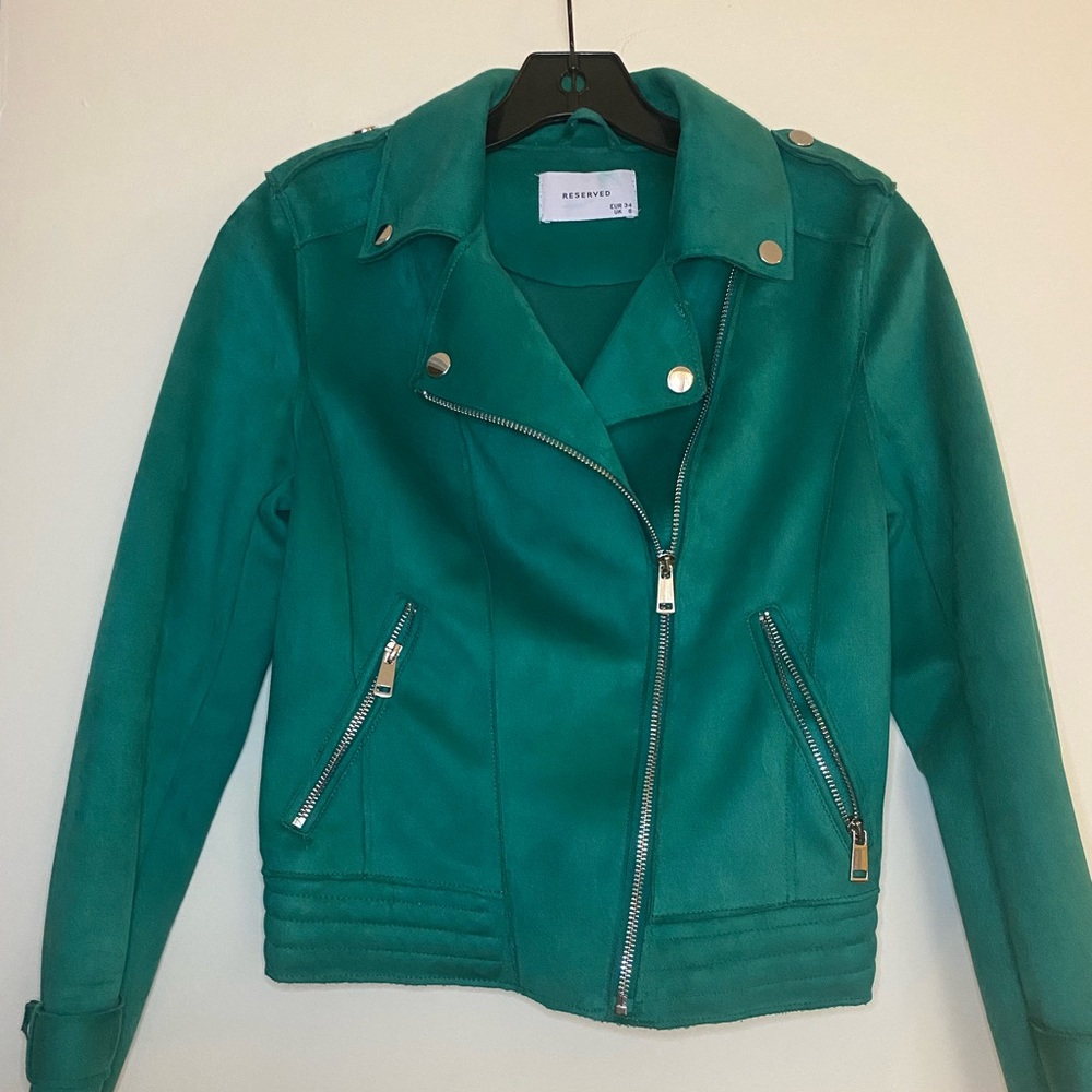 Reserved Women’s Green Lapel Zipp Up Suedette Moto Jacket, size 34 ( S )